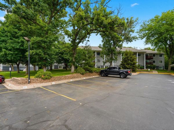 1801 113th Avenue NW, Unit 106, Coon Rapids, MN 55433