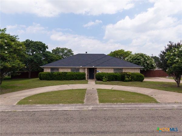 148 Sunflower , Lampasas, TX 76550