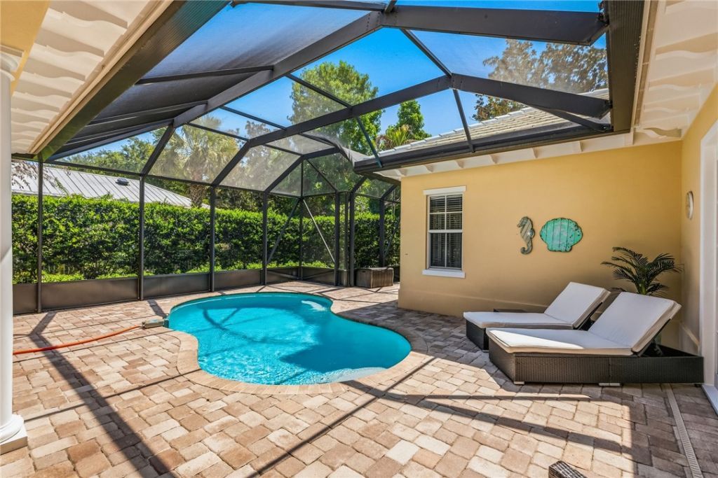 2883 St Barts Square, Vero Beach, FL 32967 Photo