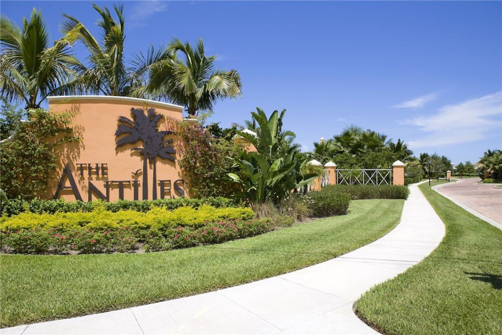 2883 St Barts Square, Vero Beach, FL 32967 Photo