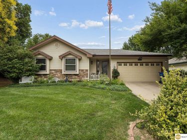 11715 S 25th Avenue Circle, Bellevue, NE 68123