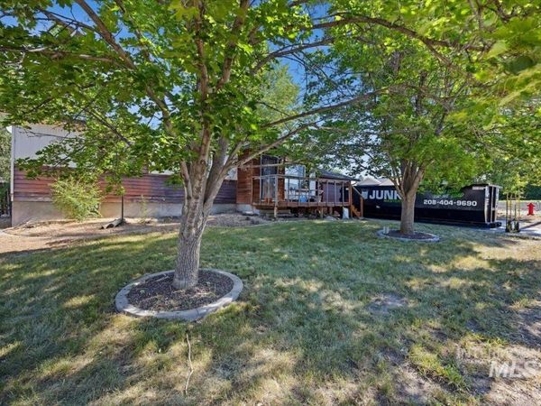 526 E Avenue J, Unit # J, Jerome, ID 83338