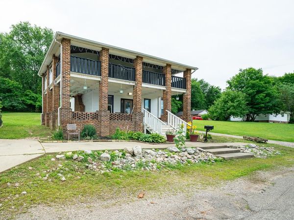 208 Fairview Ave., McArthur, OH 45651