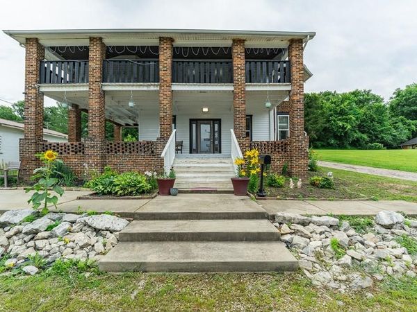 208 Fairview Ave., McArthur, OH 45651
