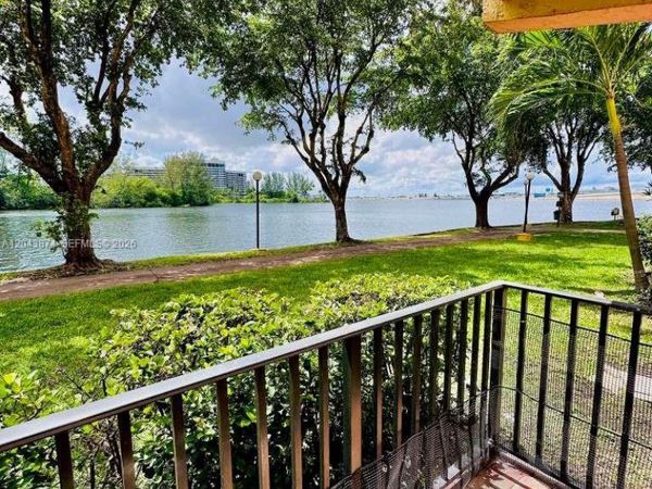 4805 NW 7th St , Unit 109-15, Miami, FL 33126