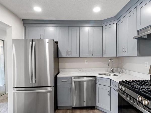 42 MENDREY COURT, TRENTON, NJ 08648