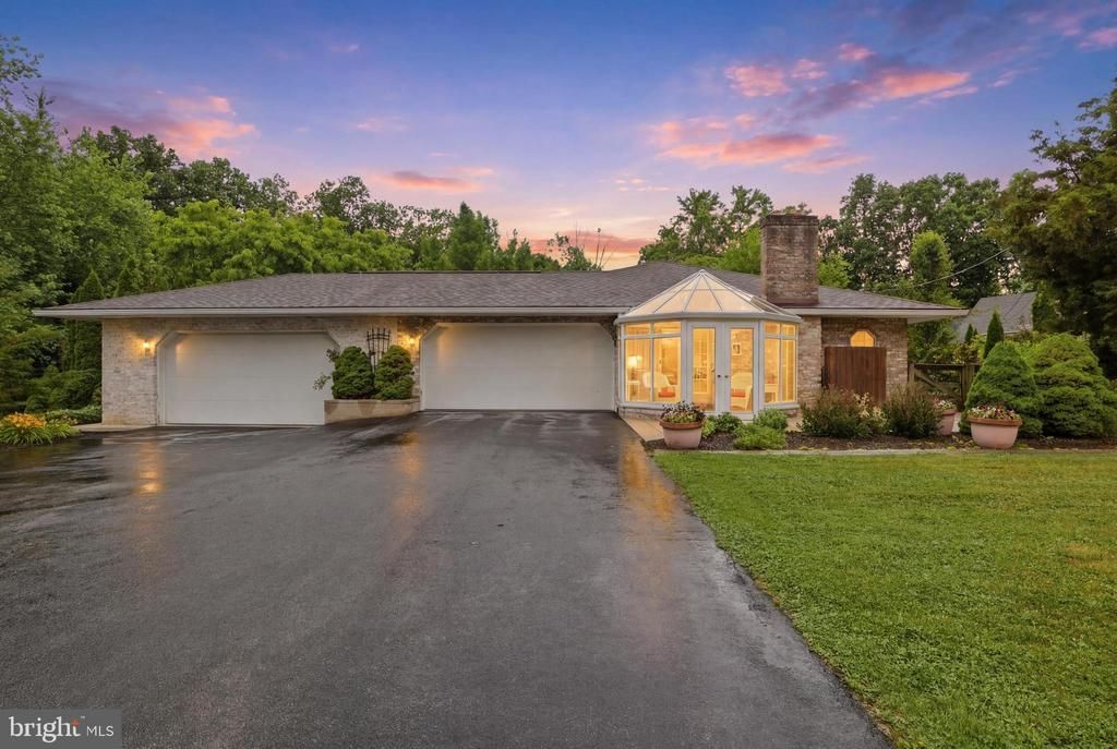 22 BURNSIDE DRIVE, EAST BERLIN, PA 17316