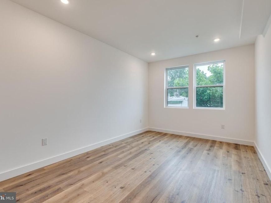 2360 N 6th Street, Unit 2, Philadelphia, PA 19133 Main Photo