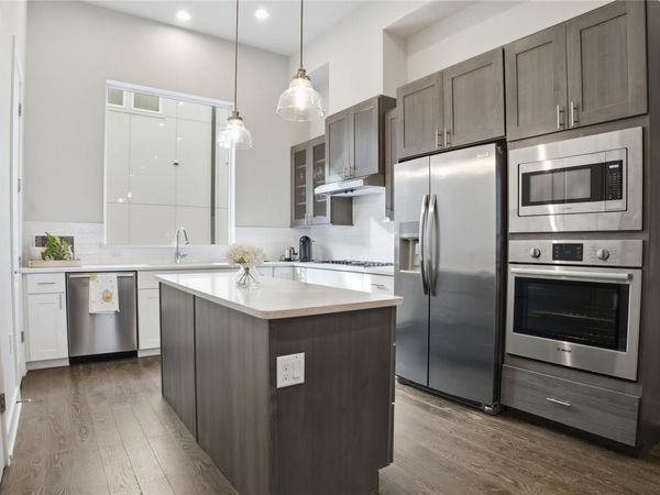 1411 Town Creek DR, Unit 6, Austin, TX 78741