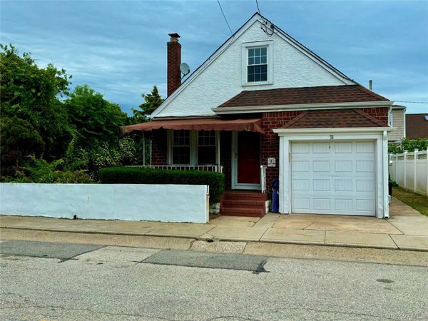 76 Clayton Avenue , East Atlantic Beach, NY 11561
