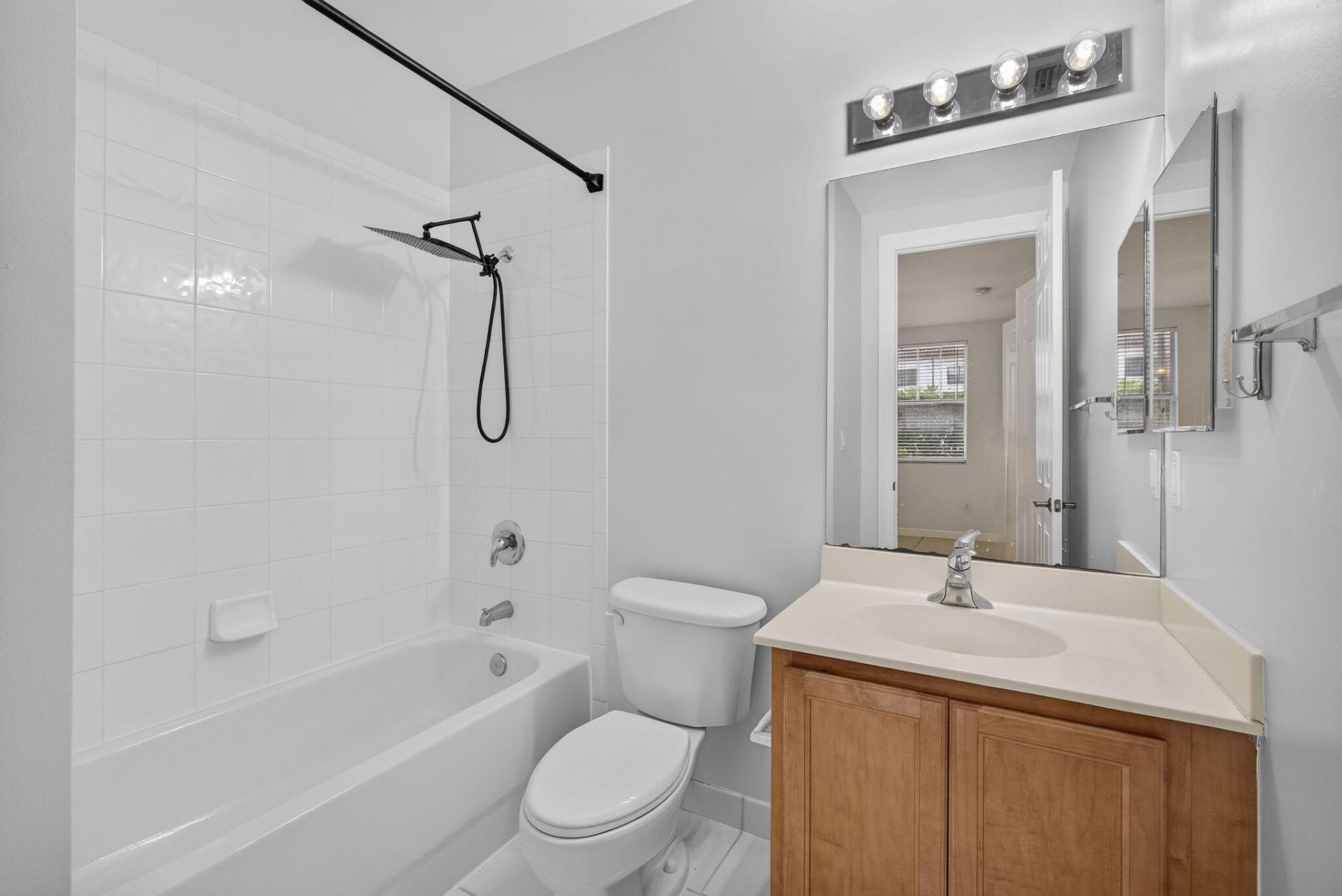430 Amador Lane, Unit 4, West Palm Beach, FL 33401 Photo