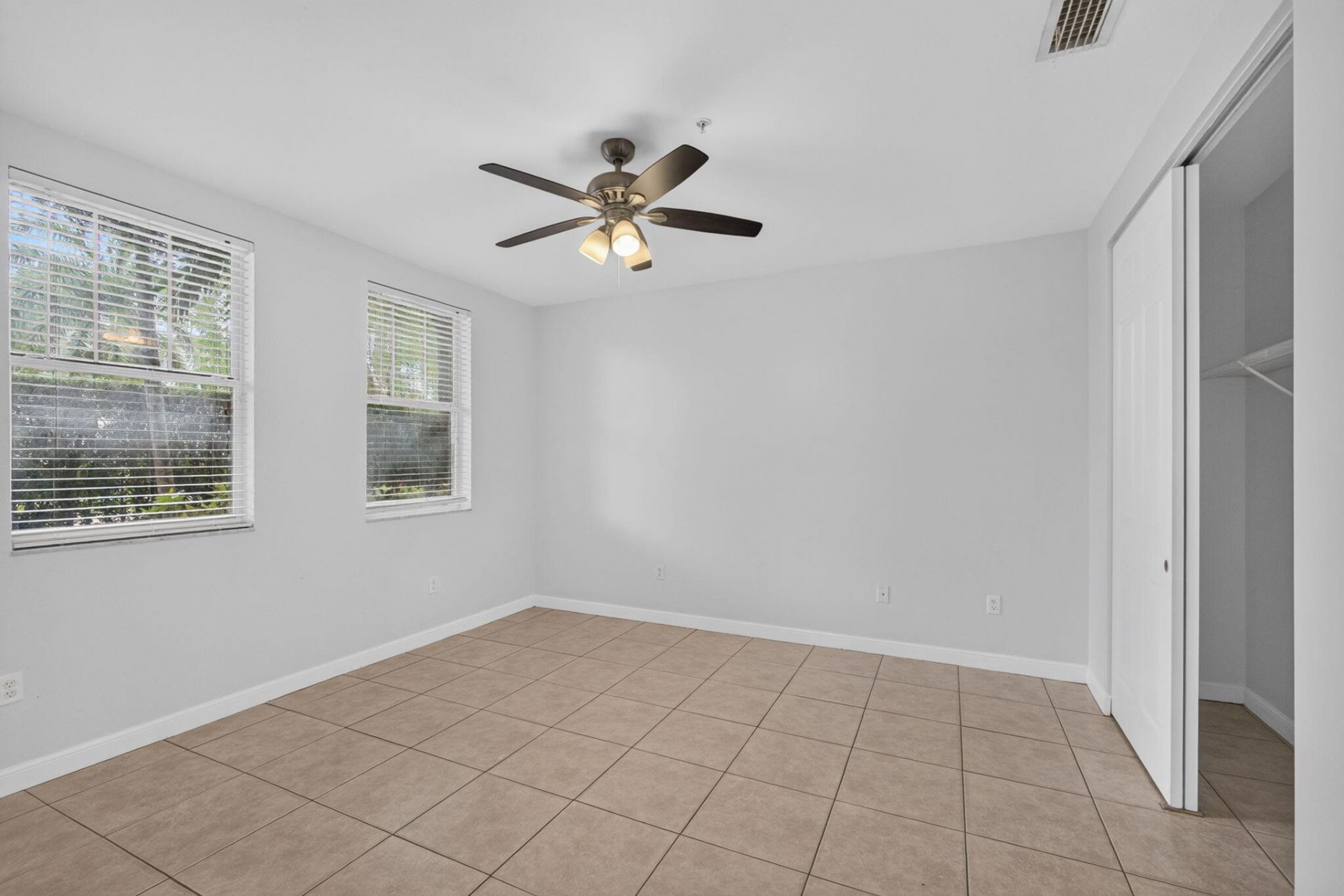 430 Amador Lane, Unit 4, West Palm Beach, FL 33401 Photo