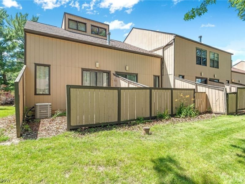 621 Center Avenue, Cuyahoga Falls, OH 44221 Photo 24