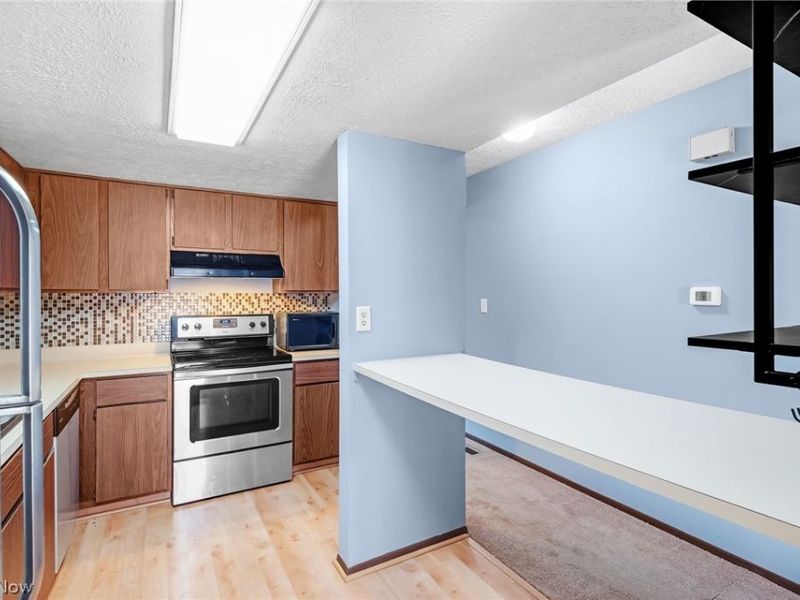 621 Center Avenue, Cuyahoga Falls, OH 44221 Photo 5