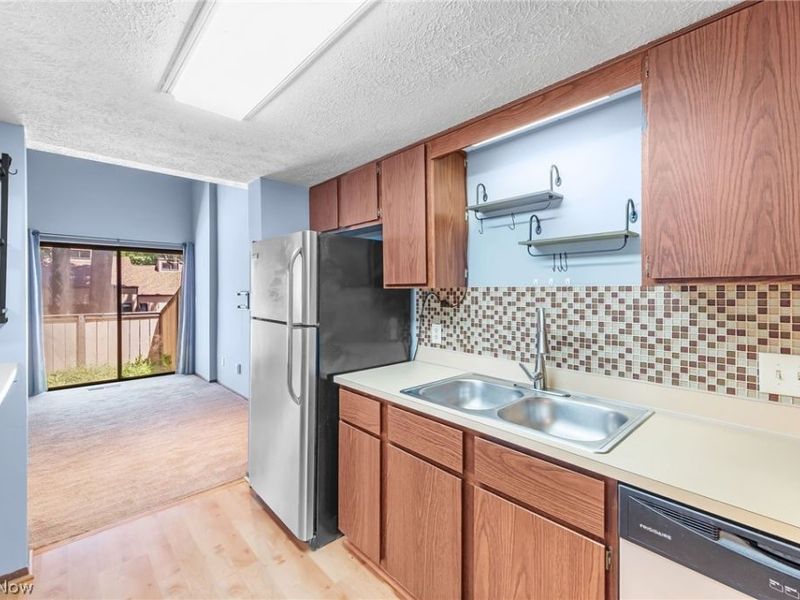 621 Center Avenue, Cuyahoga Falls, OH 44221 Photo 9