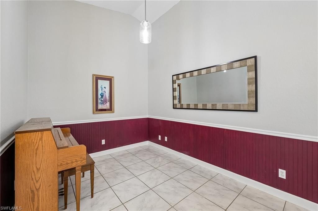 349 Dover Pl, Unit 203, Naples, FL 34104 Photo