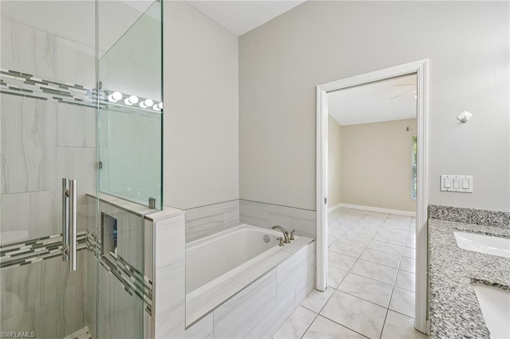 349 Dover Pl, Unit 203, Naples, FL 34104 Photo