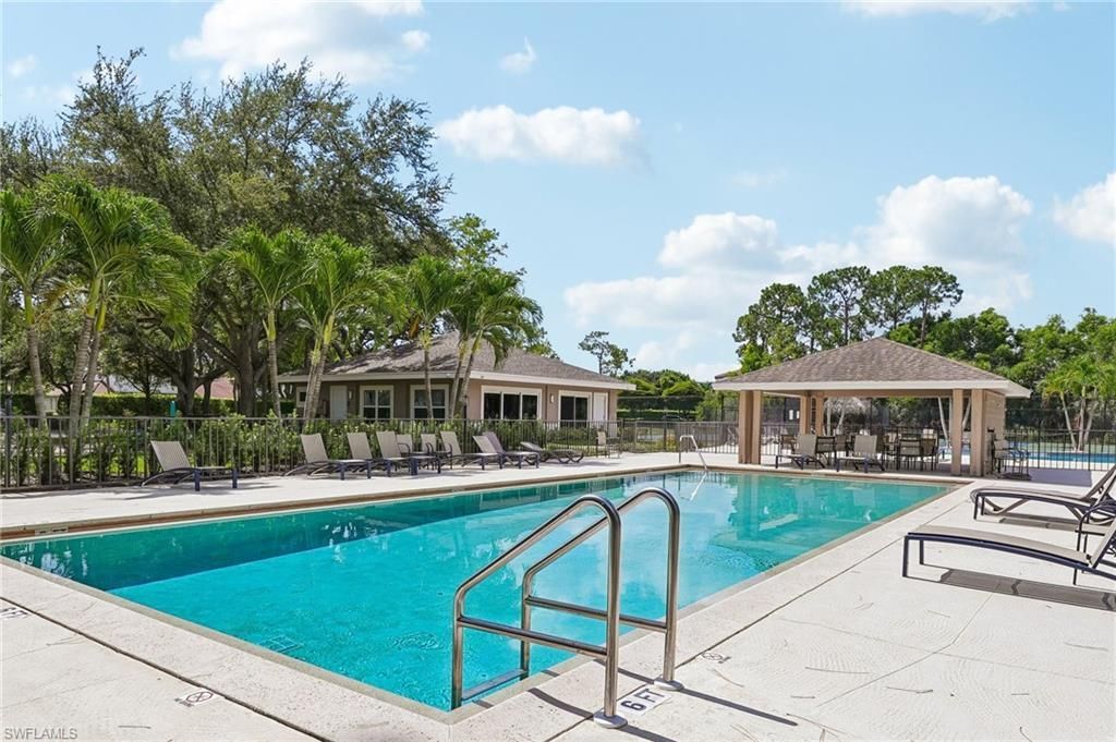 349 Dover Pl, Unit 203, Naples, FL 34104 Photo