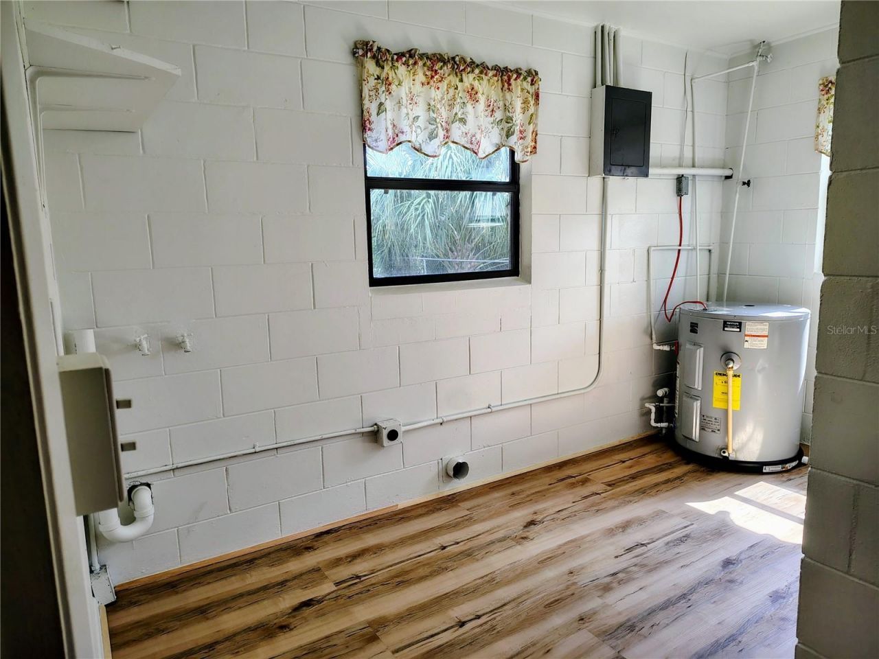 1240 Cr 463 , Lake Panasoffkee, FL 33538 Photo