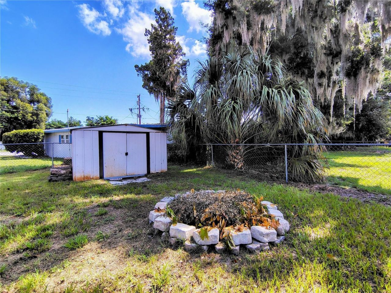 1240 Cr 463 , Lake Panasoffkee, FL 33538 Photo