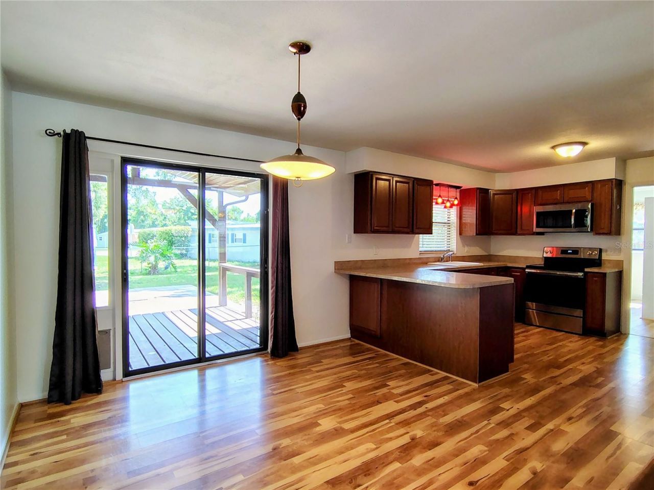 1240 Cr 463 , Lake Panasoffkee, FL 33538 Photo