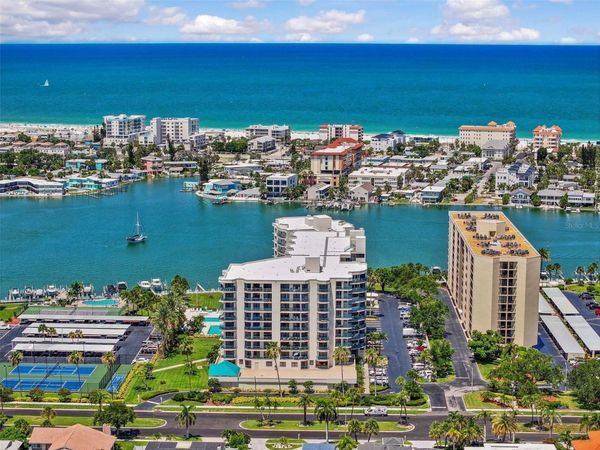 670 ISLAND WAY , Unit 800, CLEARWATER BEACH, FL 33767