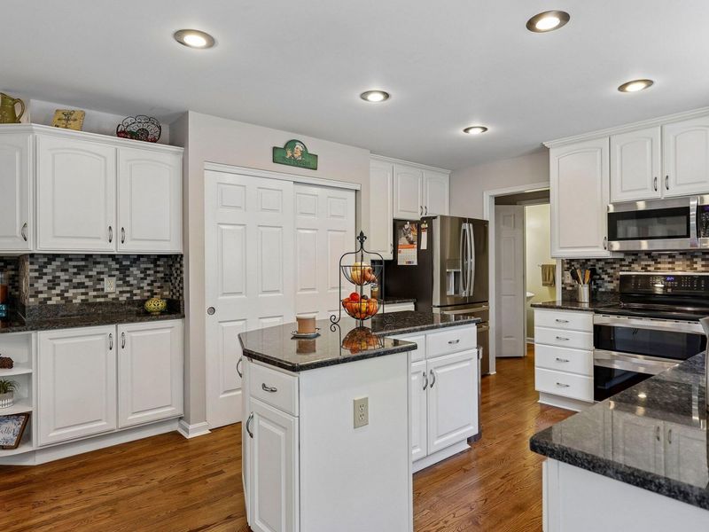 2100 Lumberjack Drive, Hebron, KY 41048 Photo 5