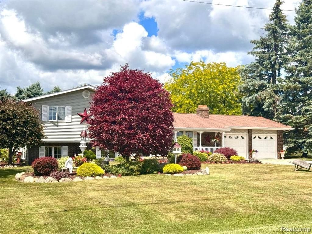 6686 Schott Road, Mayville Vlg, MI 48744 Main Photo