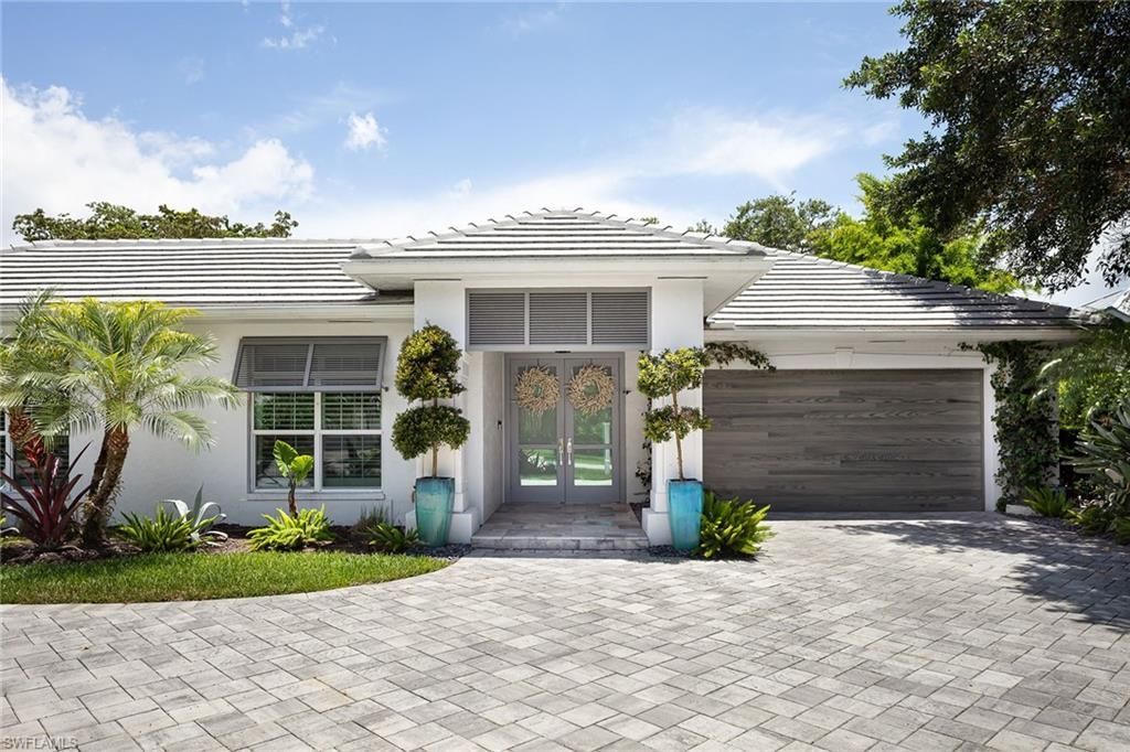 2036 Laguna Way , Naples, FL 34109 Photo