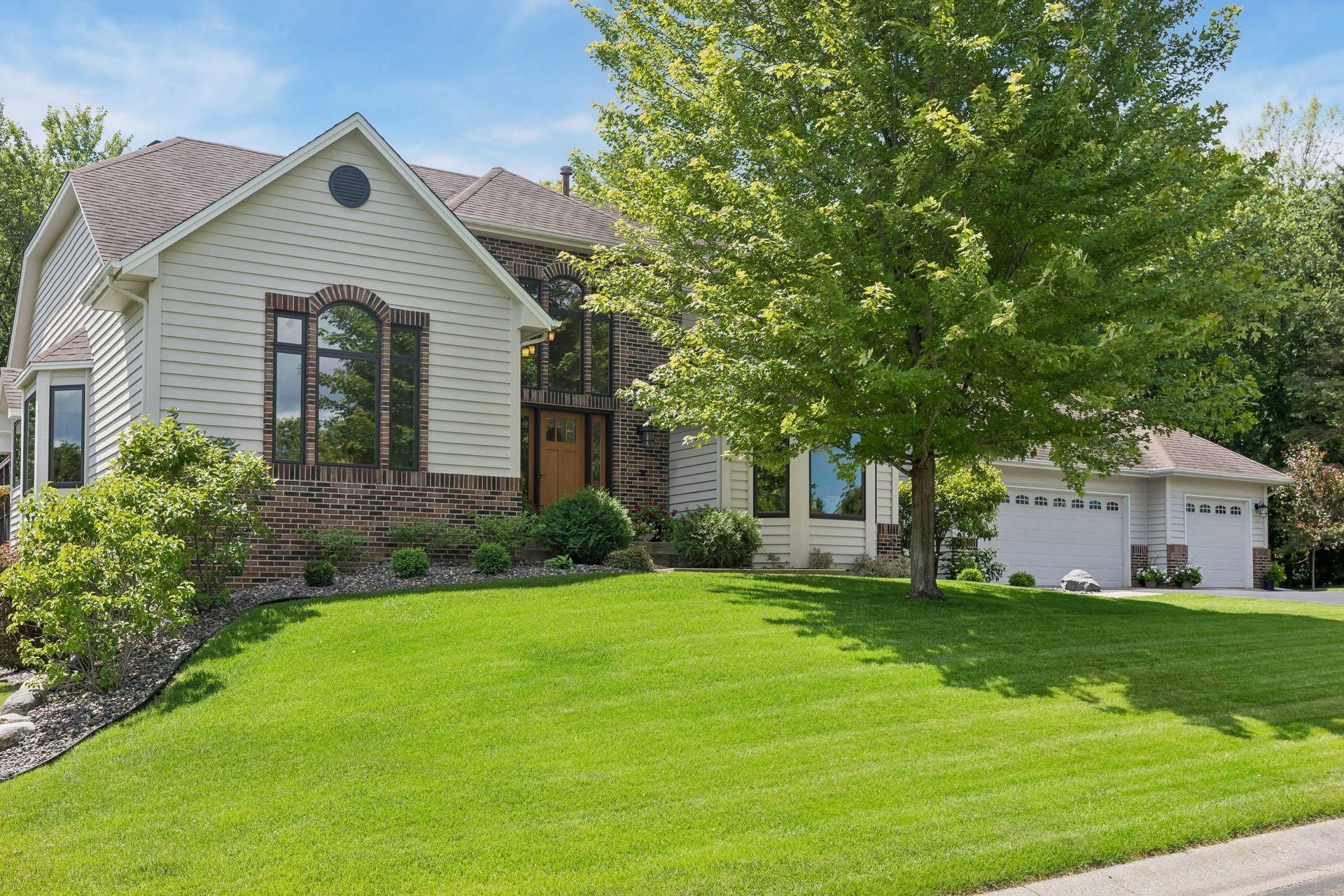 16560 Lake Ridge Drive, Maple Grove, MN 55311 Main Photo