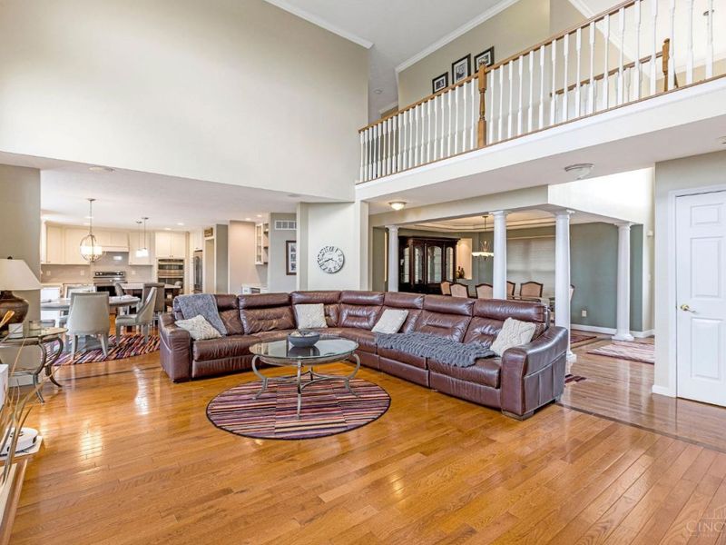 1261 Pond Ridge Circle, Hamilton, OH 45013 Photo 4
