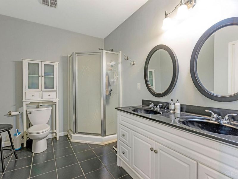1261 Pond Ridge Circle, Hamilton, OH 45013 Photo 43
