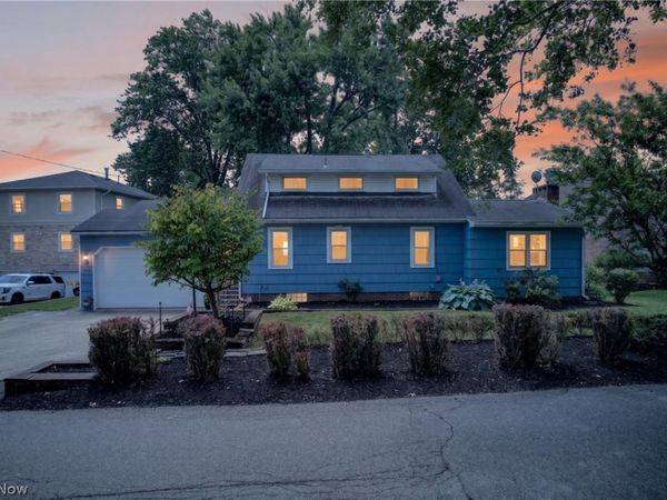 5630 N Island Drive NW, Canton, OH 44718