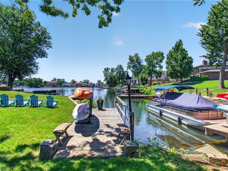 5630 N Island Drive NW, Canton, OH 44718 Photo 4