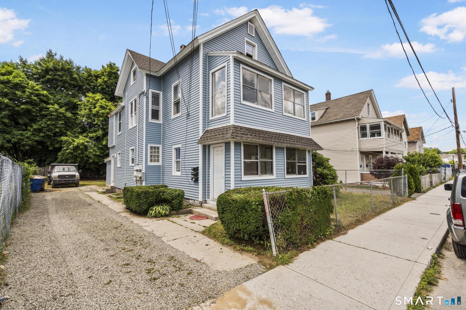 23 Robinson, Waterbury, CT 06704 Main Photo