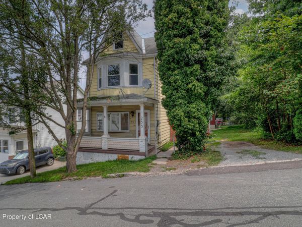 235 East Street, Coaldale, PA 18218