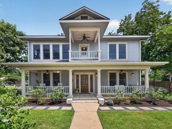 1104 E Liberty Ave, Round Rock, TX 78664