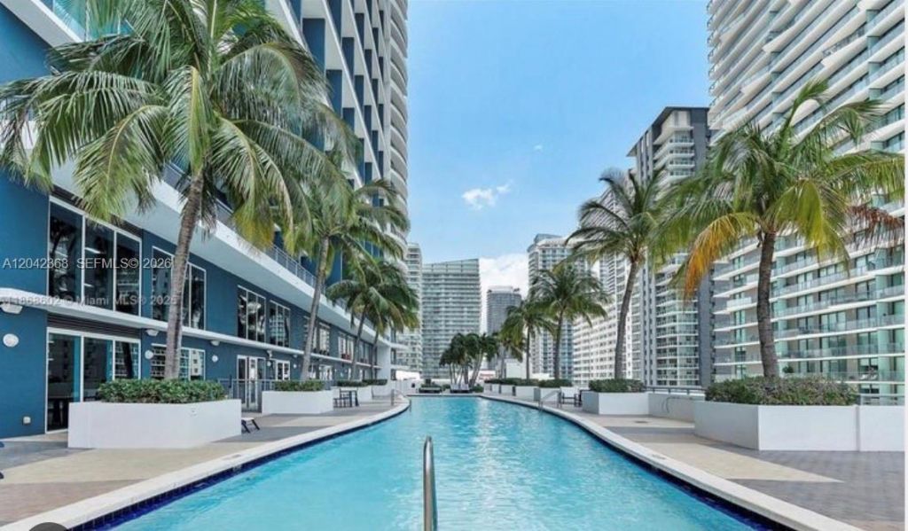 60 SW 13th St , Unit 1621, Miami, FL 33130 Photo