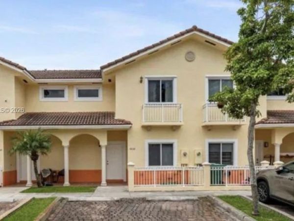 Unit 17991, Hialeah, FL 33015