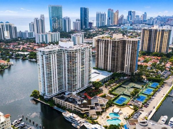 19707 Turnberry Way, Unit 23C, Aventura, FL 33180