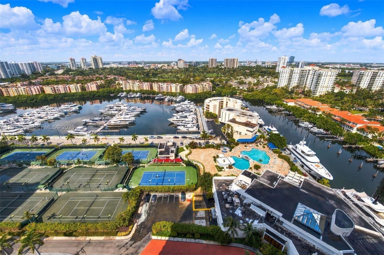 19707 Turnberry Way, Unit 23C, Aventura, FL 33180 Photo