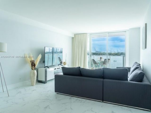 1100 West Ave , Unit 510, Miami Beach, FL 33139 Photo