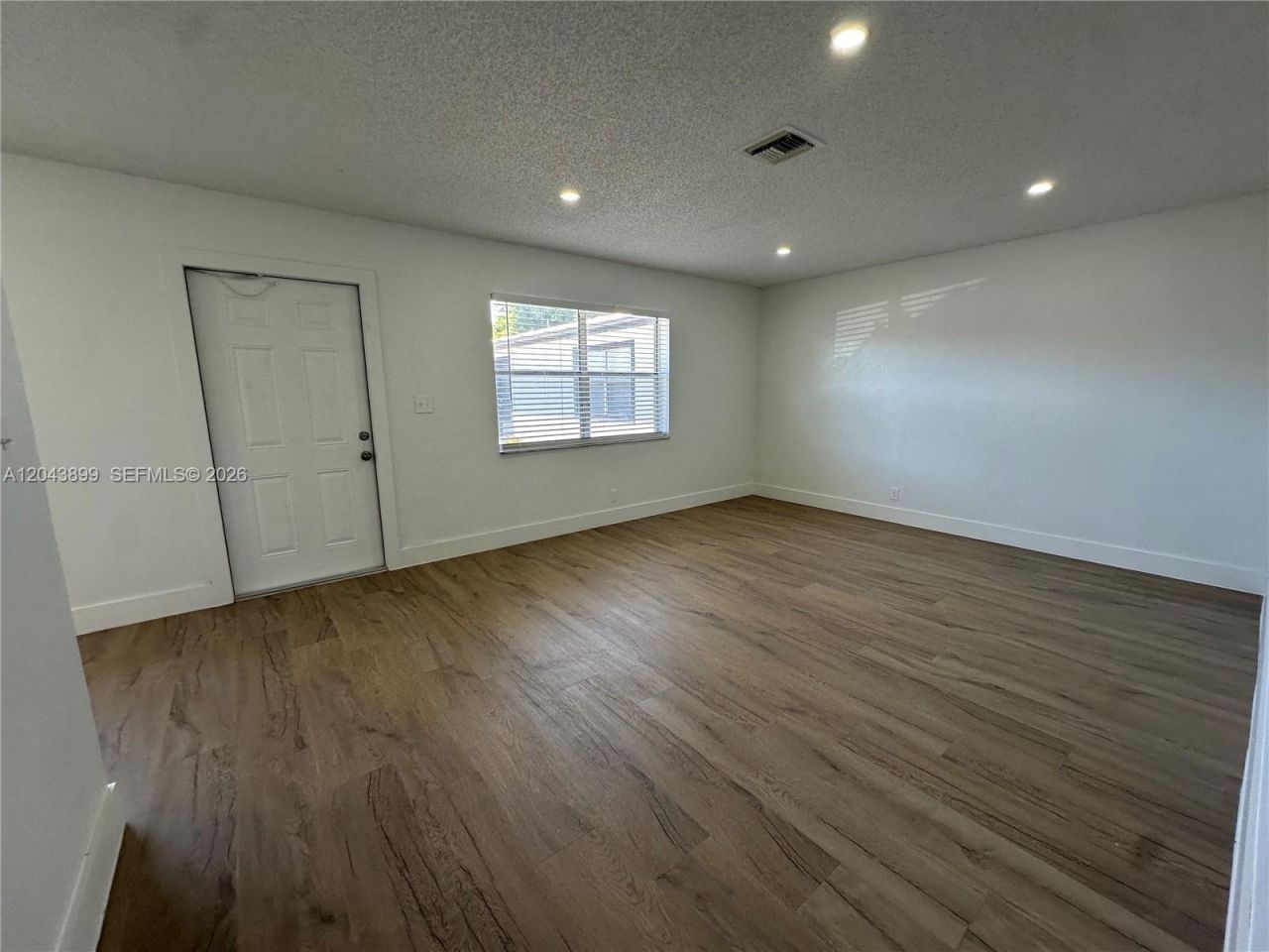 899 NE 15th Street , Unit 3, Fort Lauderdale, FL 33304 Photo