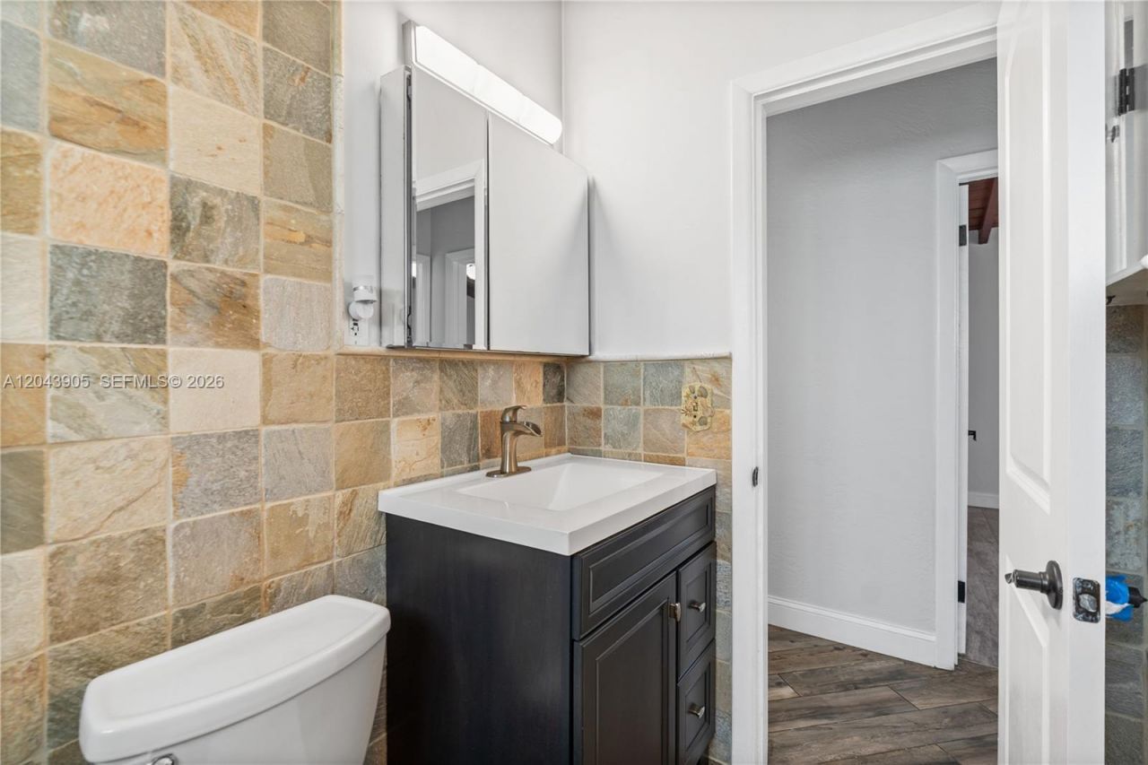 805 SW 22nd Ave, Fort Lauderdale, FL 33312 Photo