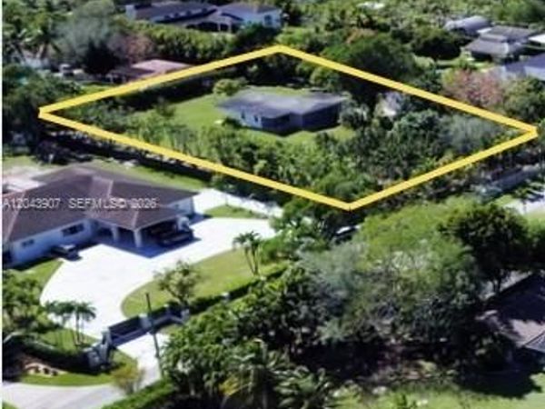 11380 SW 93rd St, Miami, FL 33176