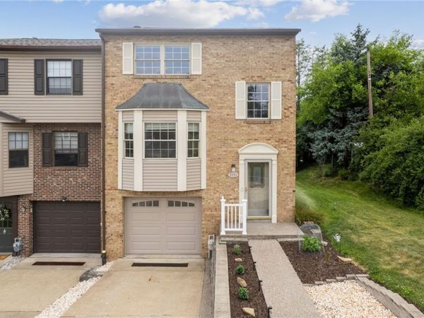 5131 Daube Dr, Pittsburgh, PA 15236