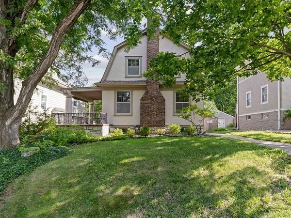 25 E 53rd Street, Kansas City, MO 64112