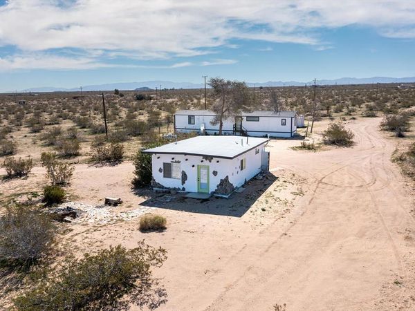 61186 Sespe Street, Landers, CA 92285