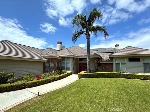 8804 Omeara Court, Bakersfield, CA 93311