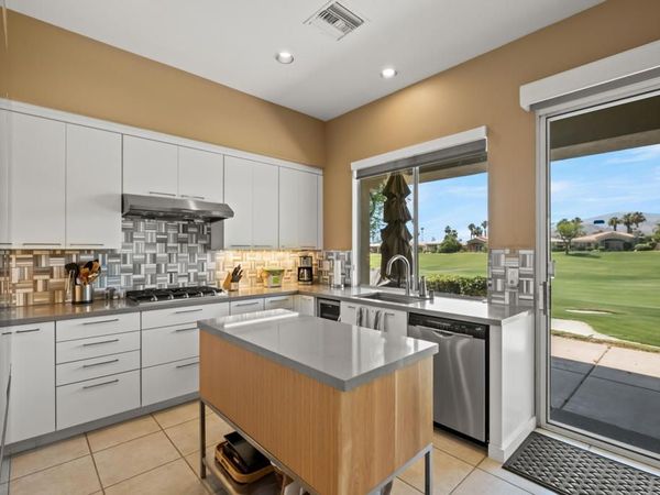 461 Desert Holly Drive, Palm Desert, CA 92211
